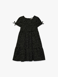 Kısa Kollu Bisiklet Yaka Fiyonk Detaylı Puantiyeli Elbise