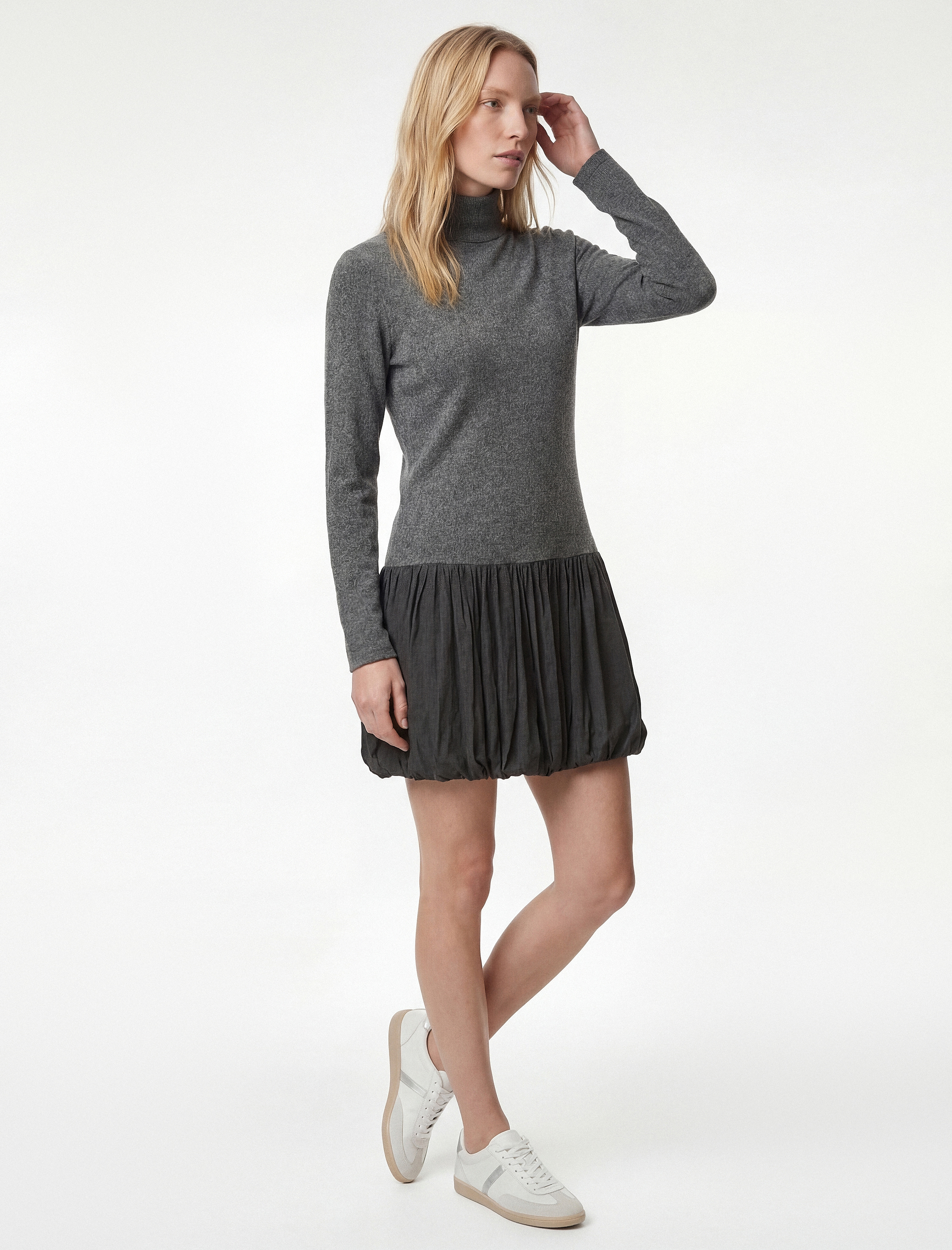   Koton X Şahika Ercümen - Slim Fit Uzun Kollu Dik Yaka Mini Balon Elbise