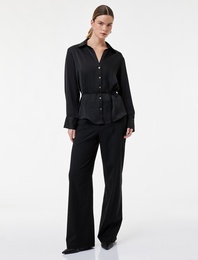 Klasik Yaka Rahat Kalıp Kemerli Uzun Kollu Saten Gömlek