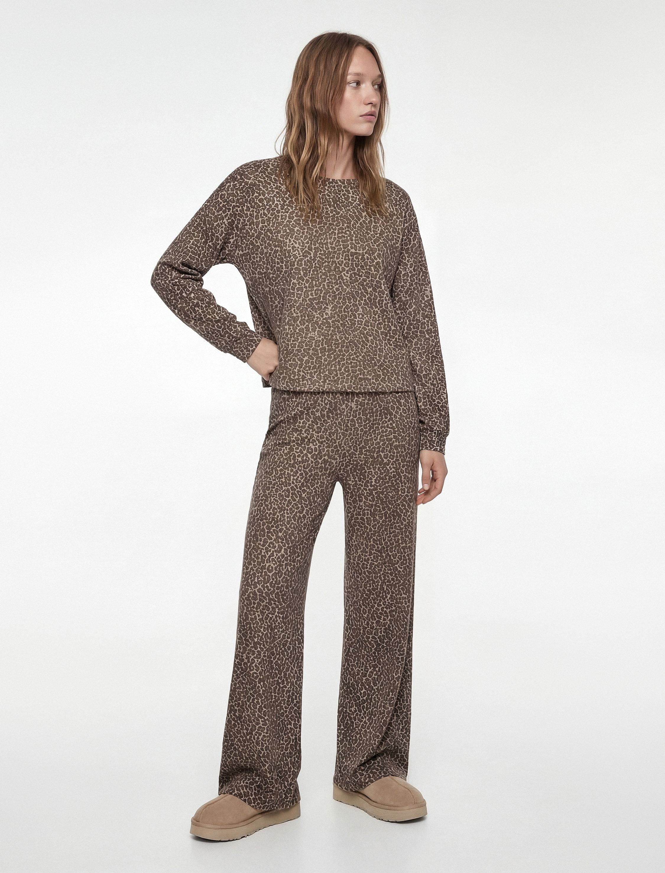   Leopar Desenli Rahat Kesim Viskon Karışımlı Geniş Paça Pijama Altı