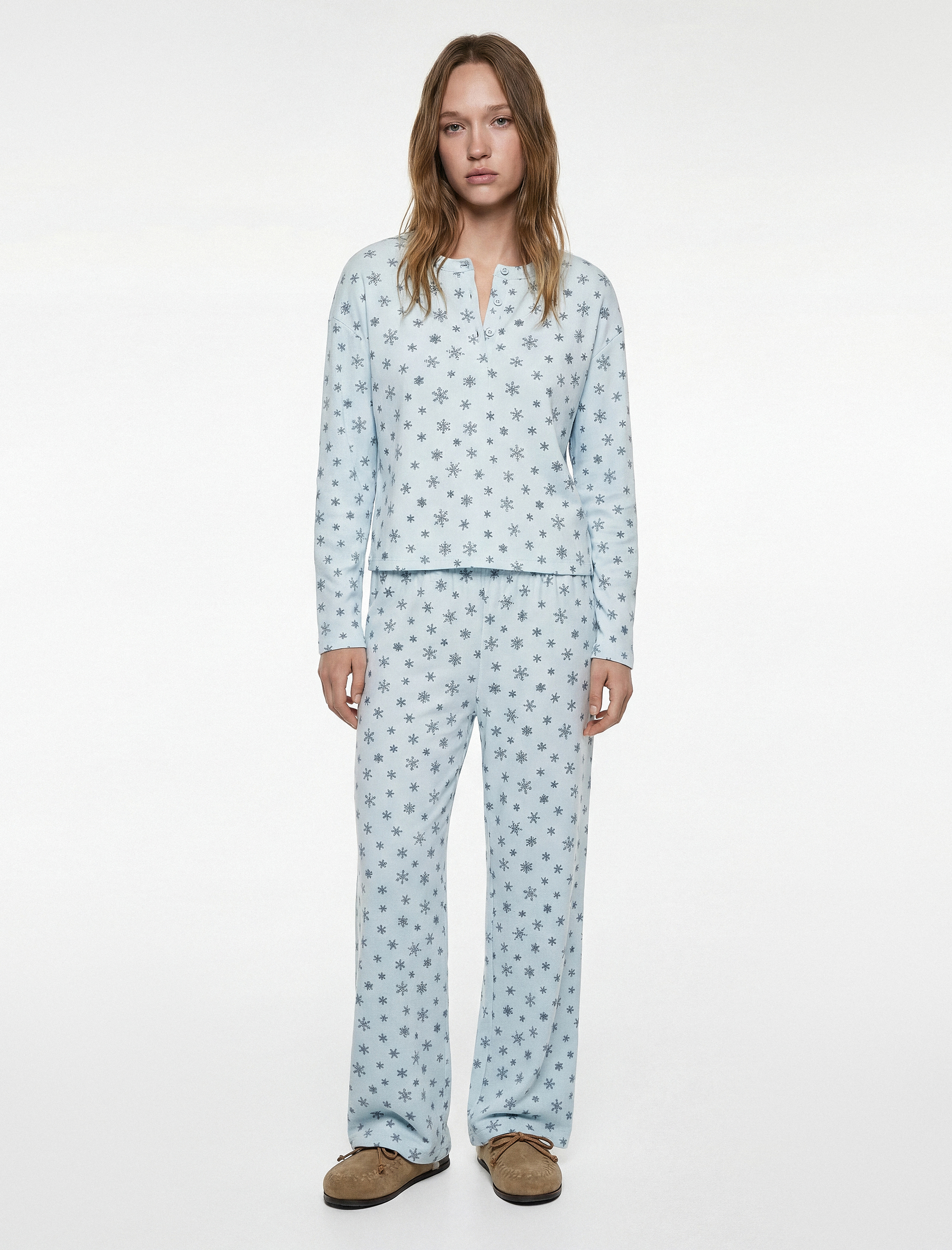   Bisiklet Yaka Rahat Kalıp Uzun Kollu Desenli Viskon Pijama Üstü