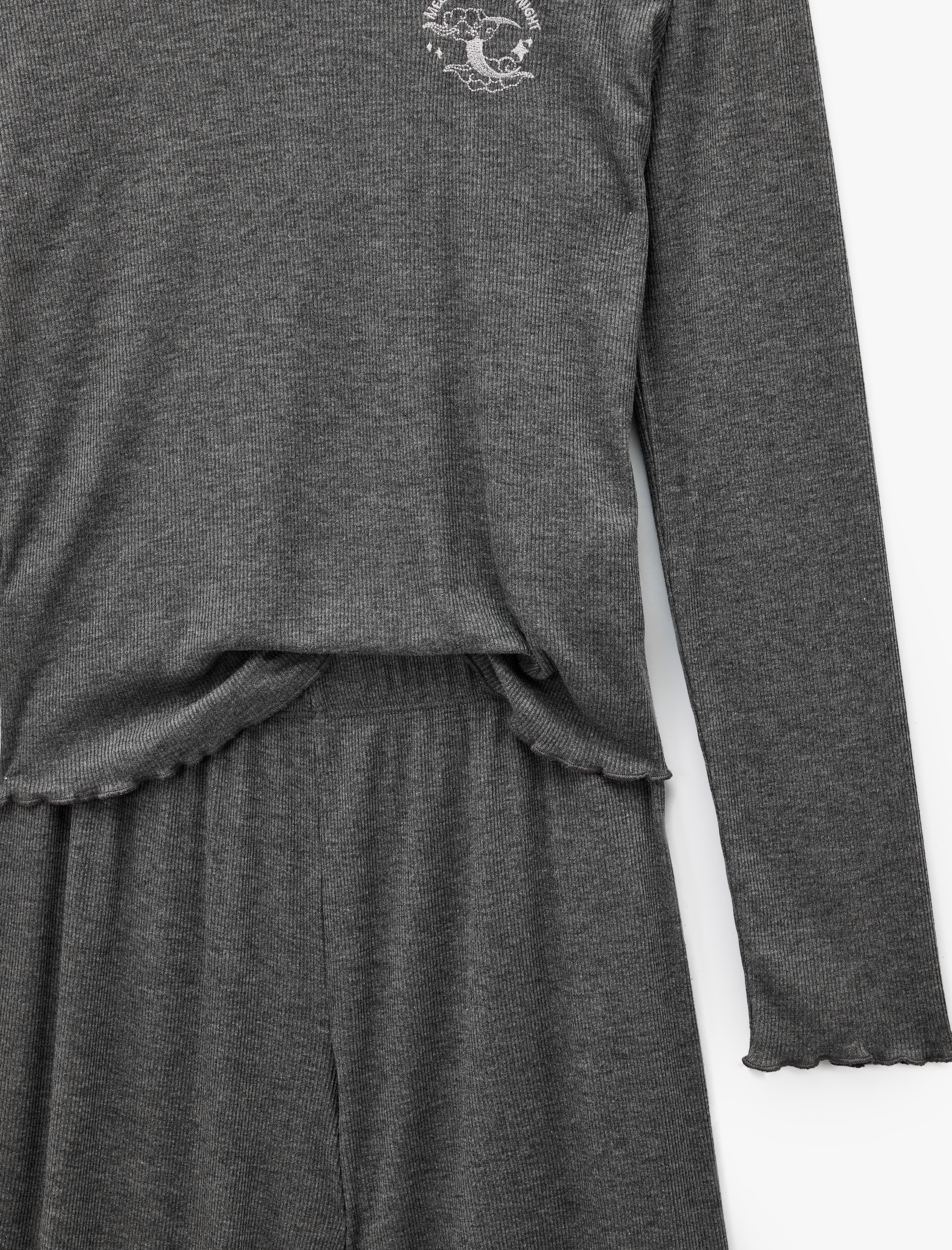  Uzun Kollu Bisiklet Yaka Nakış Detaylı Pijama Takımı