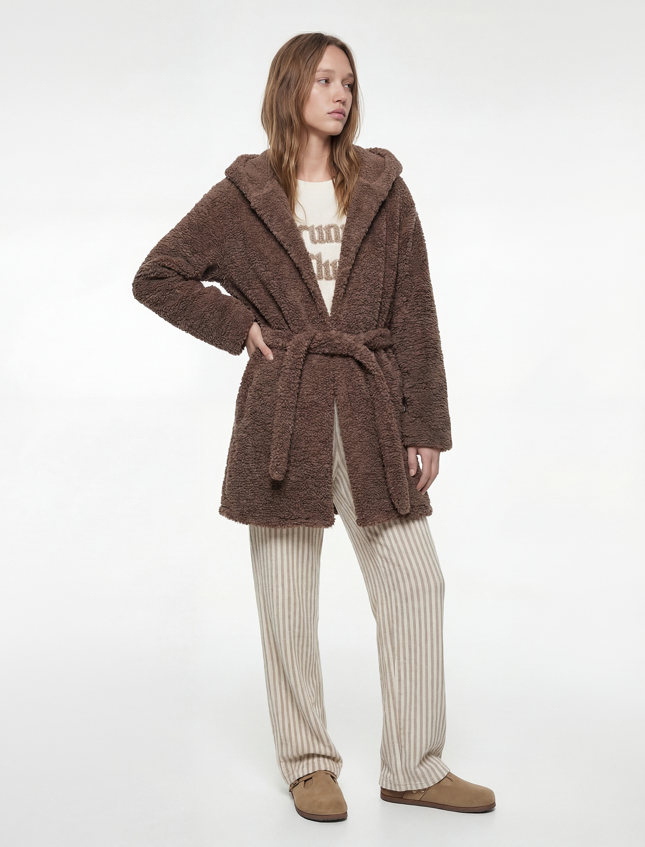   Rahat Kalıp Gizli Cep Detaylı Kapşonlu Polar Sabahlık