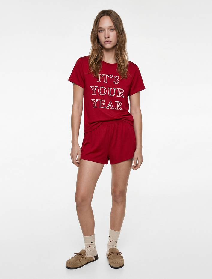  Rahat Kalıp Kısa Kollu Bisiklet Yaka Şortlu Yılbaşı Pijama Takımı