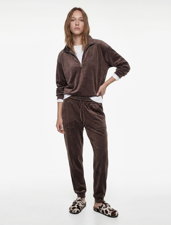  Yarım Fermuarlı Uzun Kollu Rahat Kalıp Dik Yaka Kadife Pijama Üstü