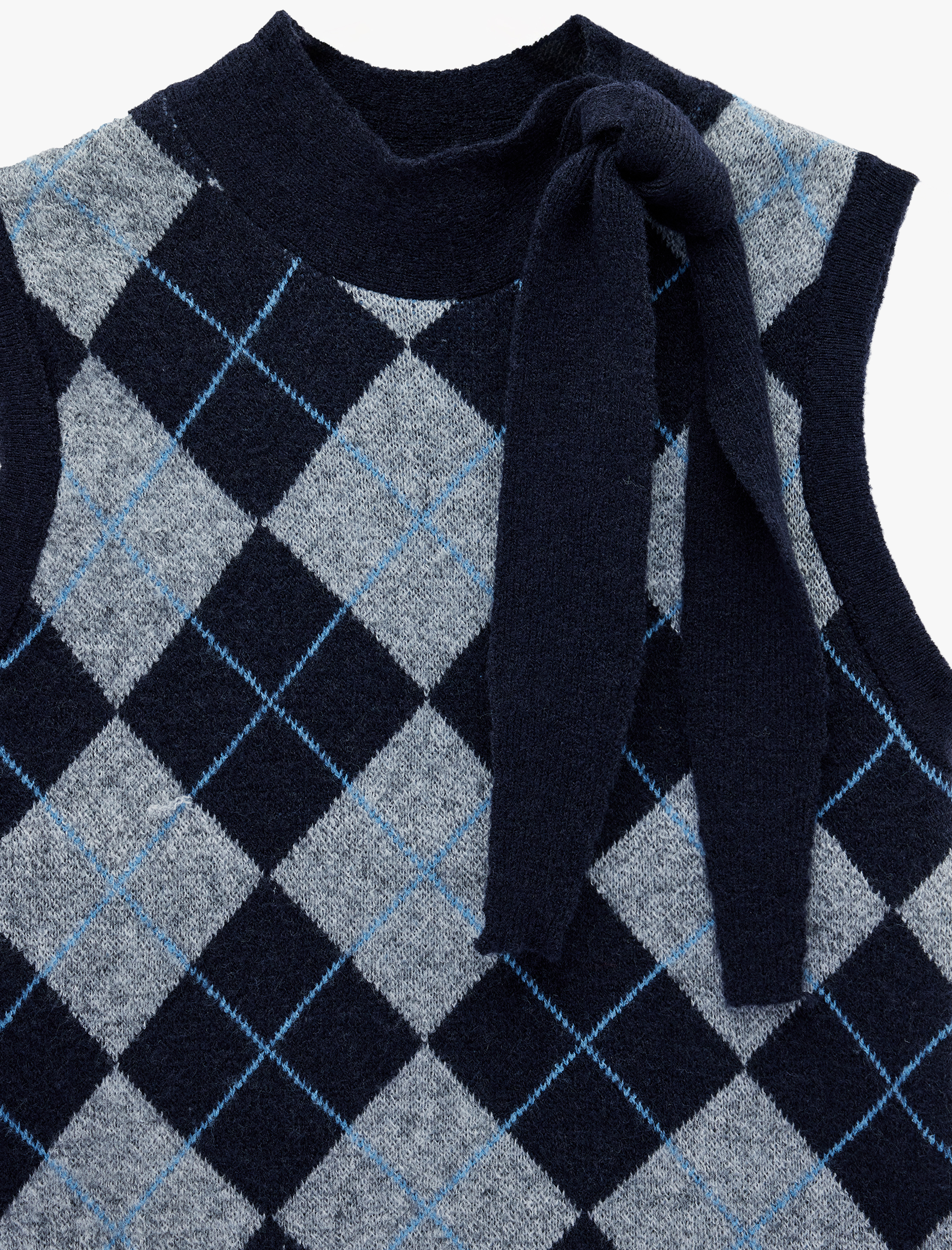   Bağlama Detaylı Hafif Dik Yaka Baklava Desenli Süveter