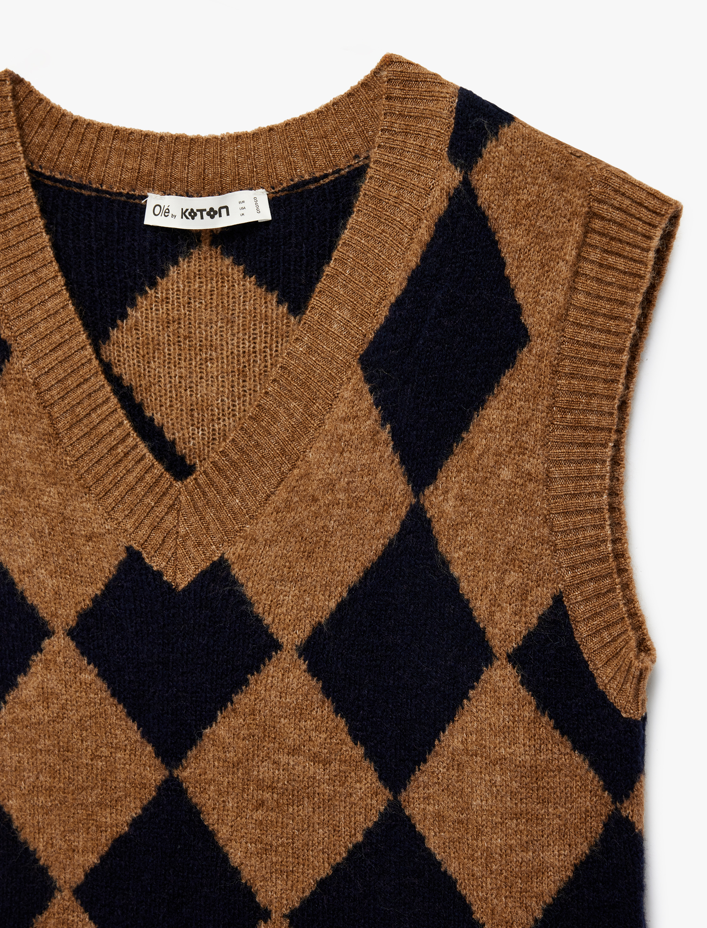   V Yaka Kolsuz Baklava Desenli Triko Süveter