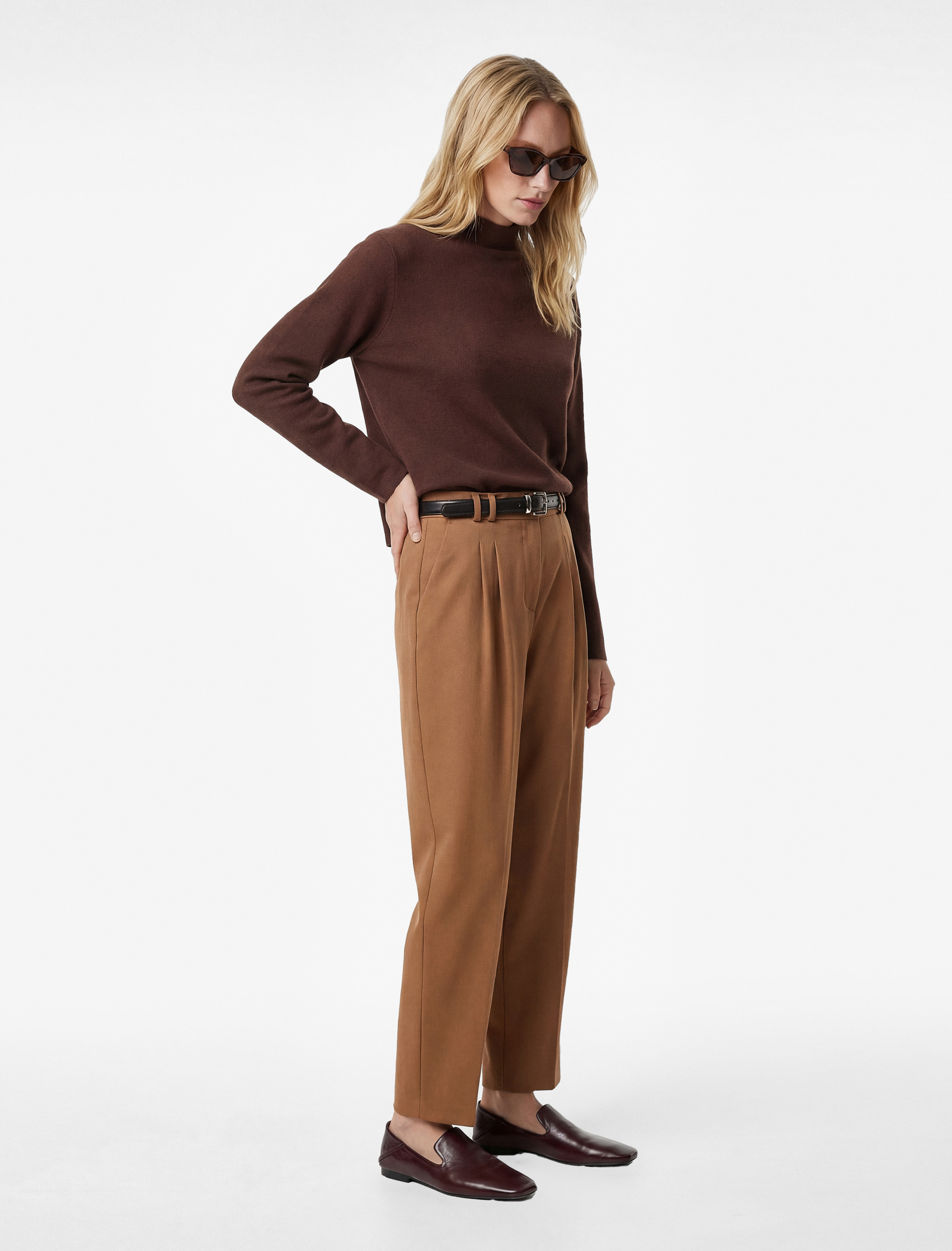   Cepli Pile Detaylı Kemerli Havuç Pantolon