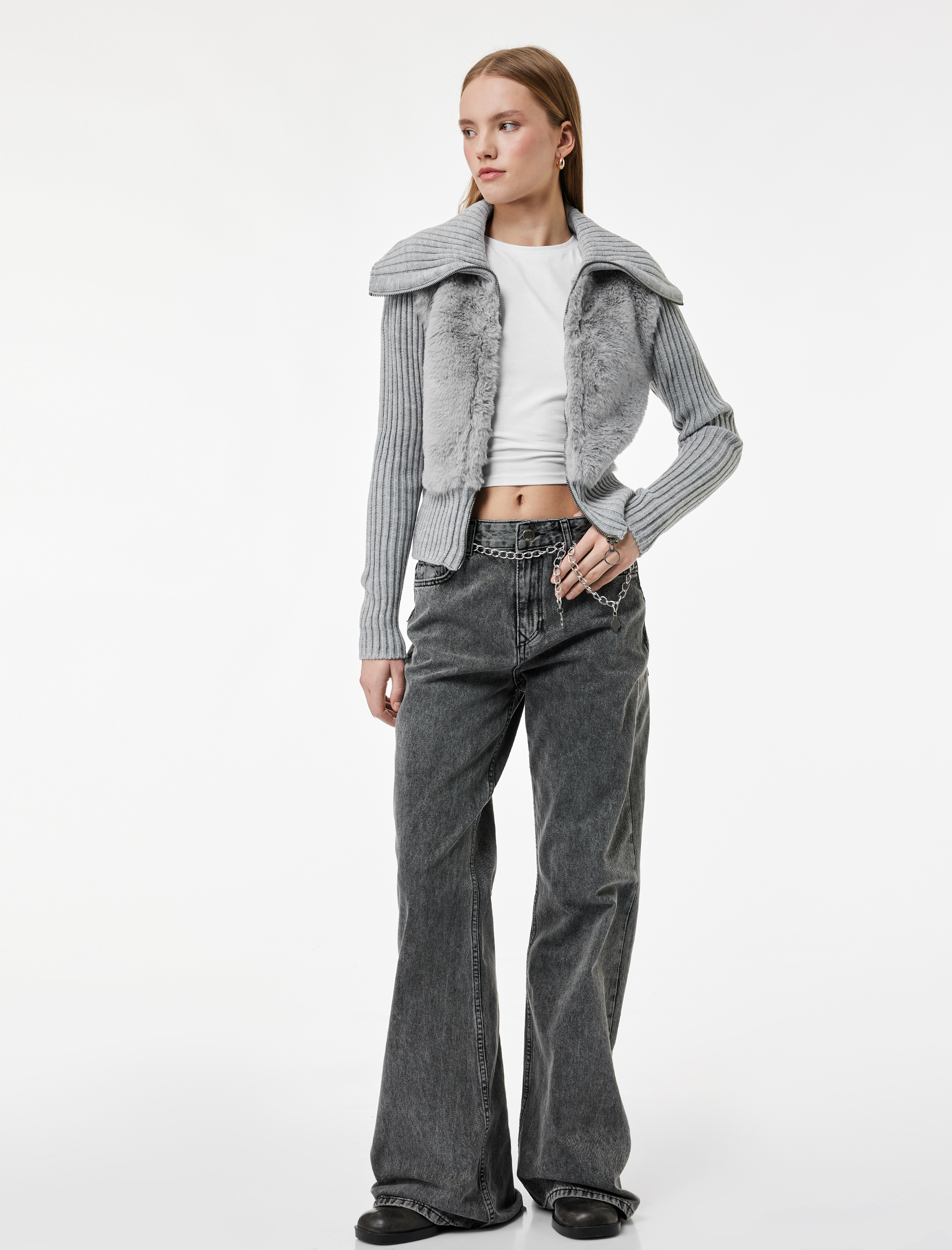   Slim Fit Uzun Kollu Dik Yaka Fermuarlı Suni Kürklü Hırka