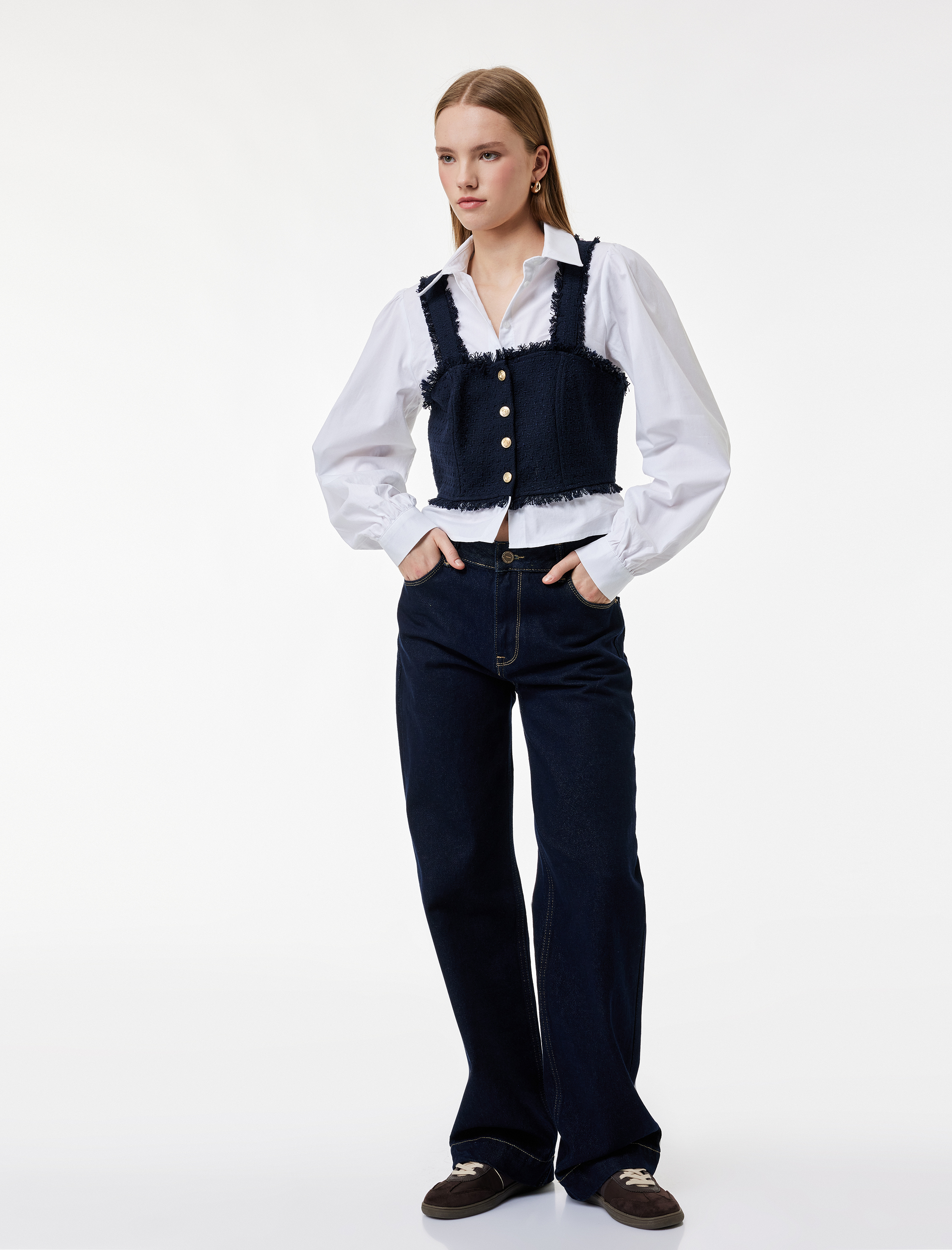   Pamuklu Uzun Kollu Düğme Detaylı Gömlek Yaka Crop Bluz