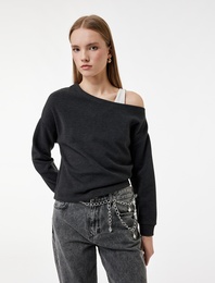 Rahat Kalıp Uzun Kollu Asimetrik Yaka Tişört