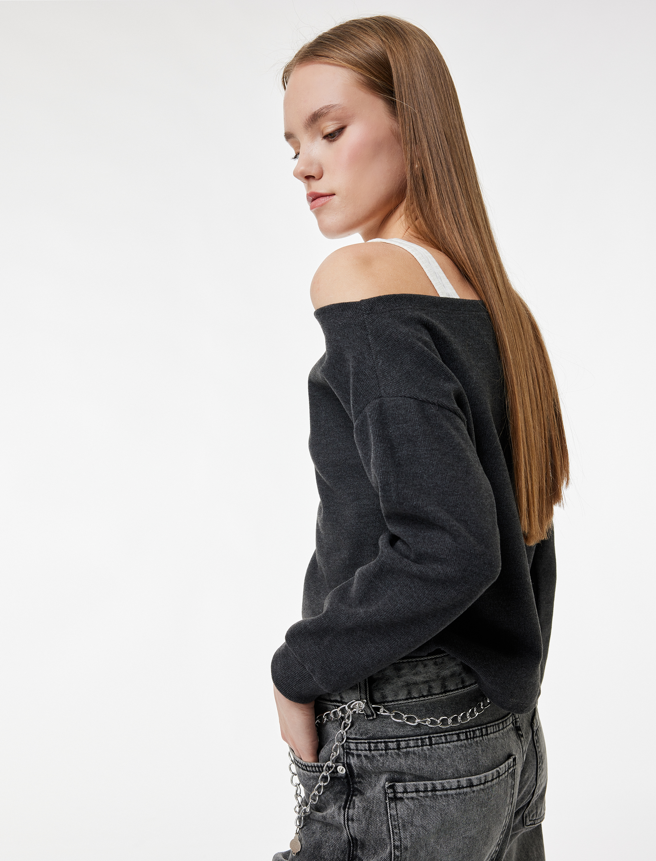   Rahat Kalıp Uzun Kollu Asimetrik Yaka Tişört