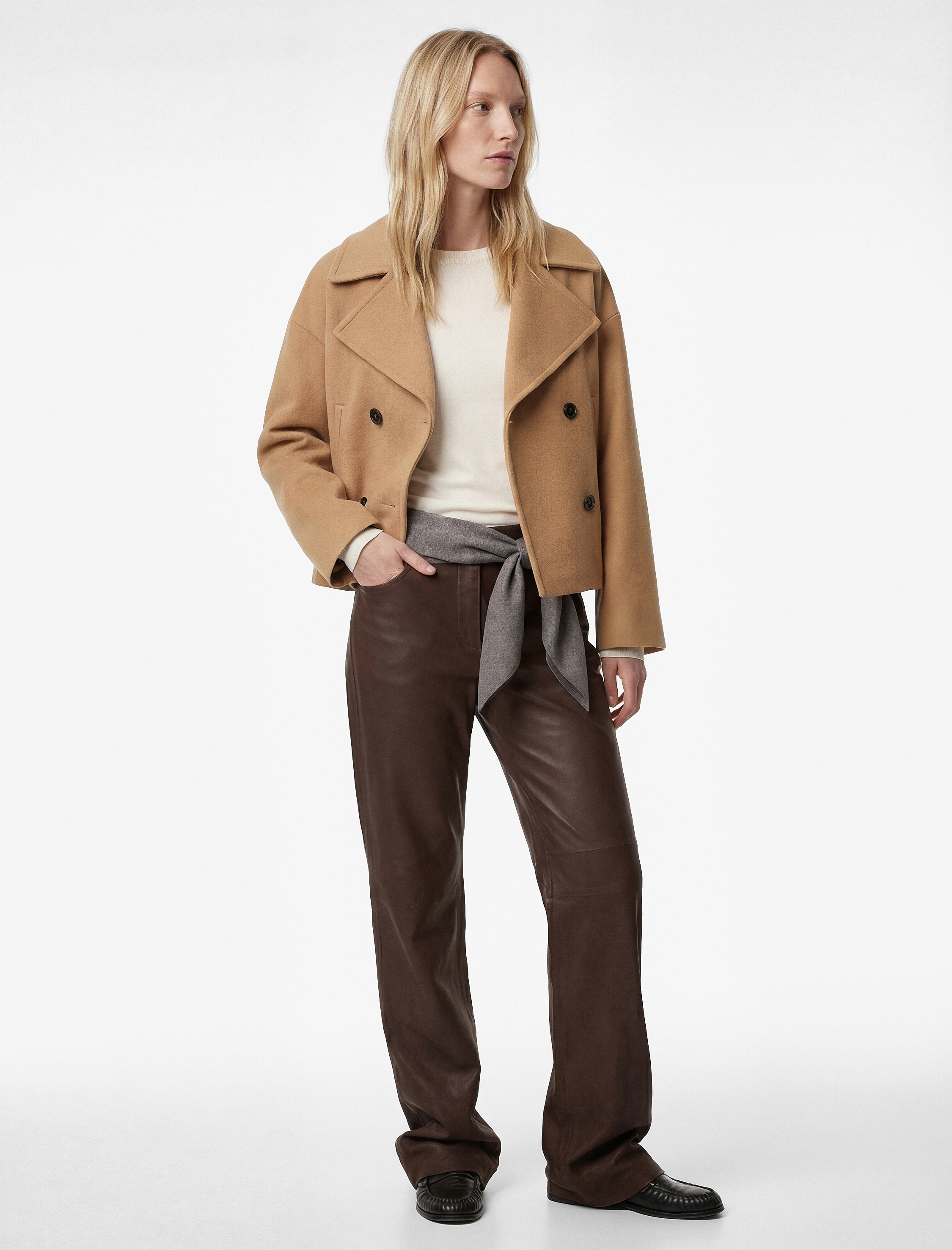   Kısa Kaban Kaşe Düğmeli Cepli Uzun Kollu Kruvaze