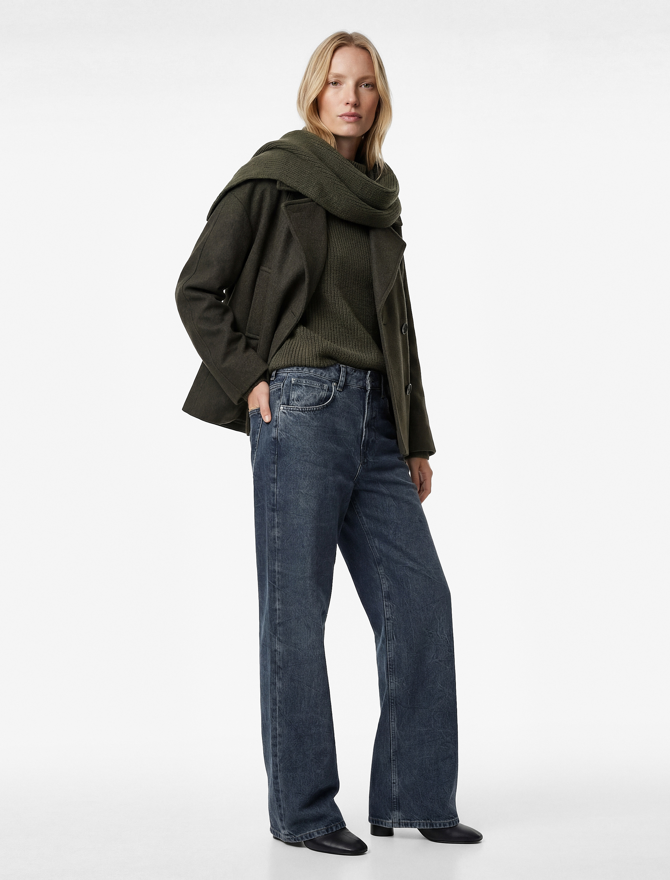   Uzun Kollu Cepli Kruvaze Düğmeli Kemerli Kaşe Kısa Kaban