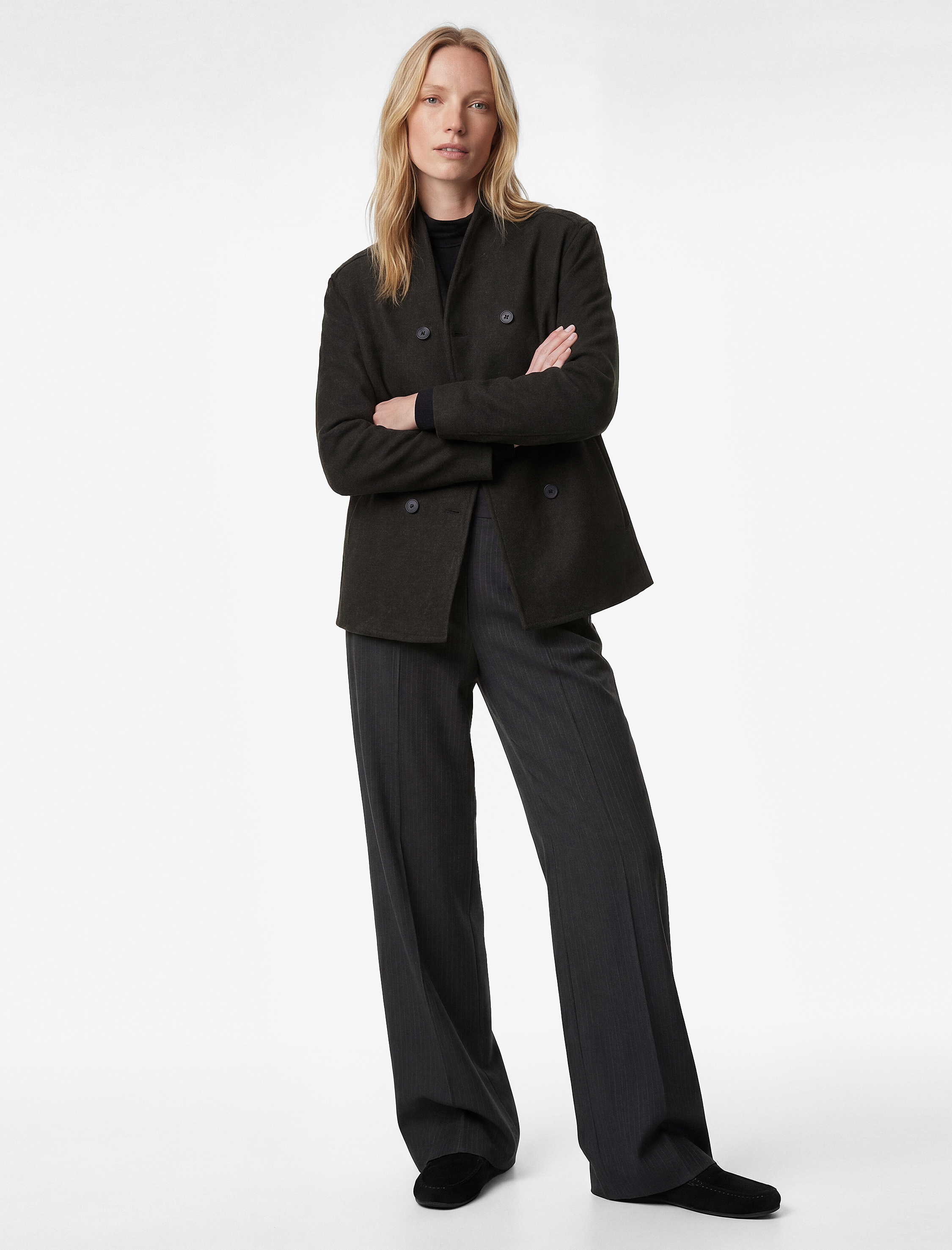   Uzun Kollu Dik Yaka Düğmeli Kruvaze Kaşe Ceket