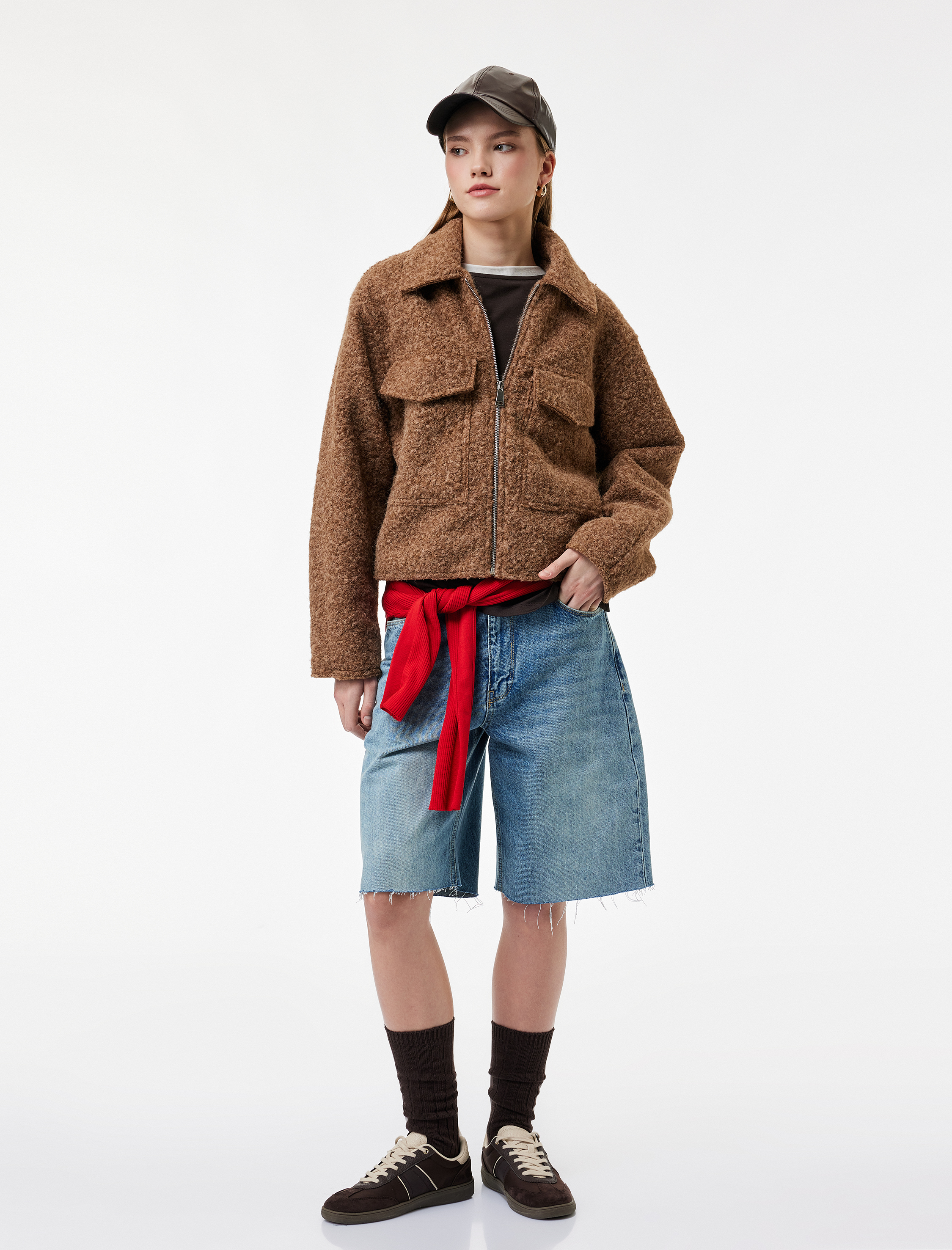   Fermuarlı Cepli Uzun Kollu Kısa Peluş Ceket