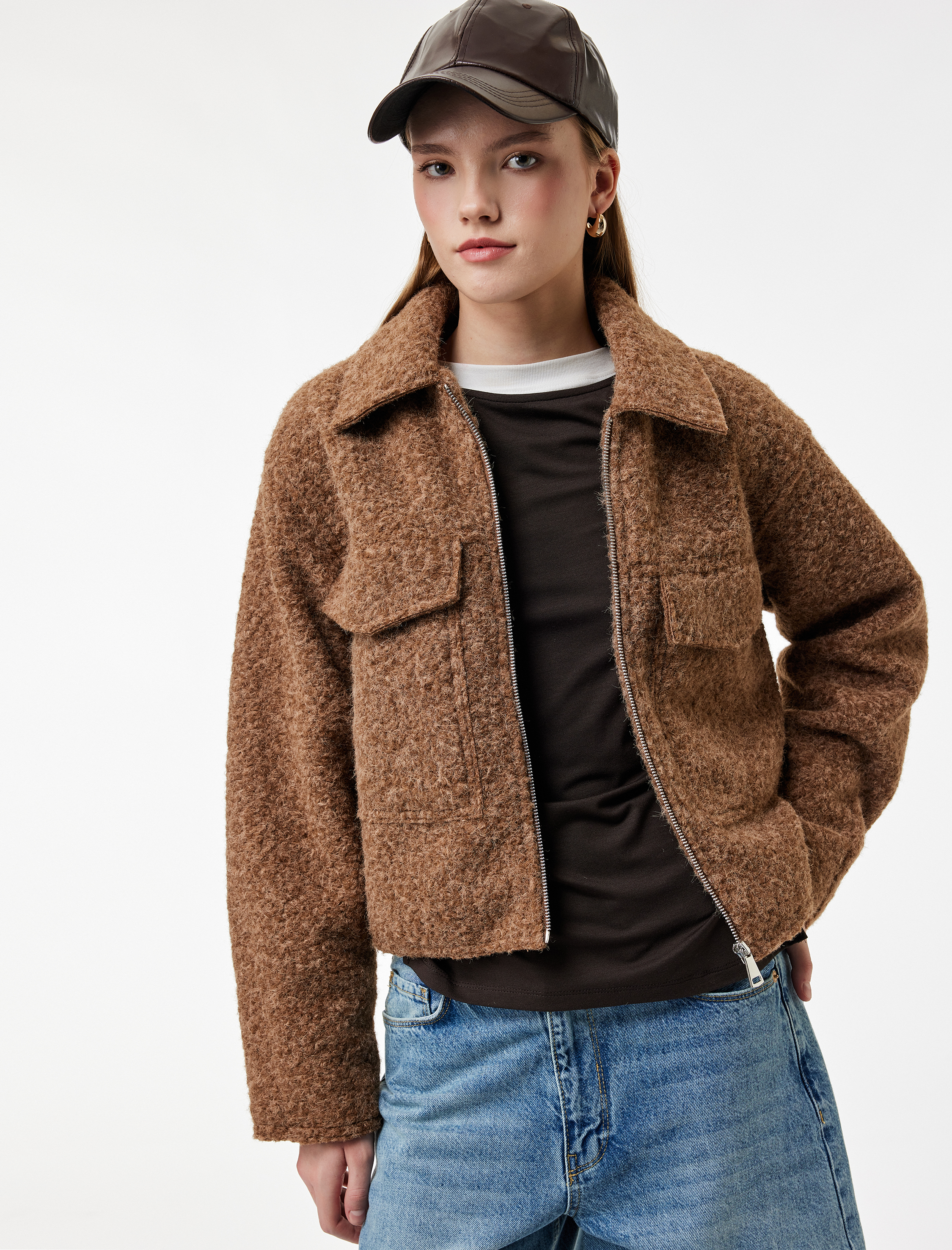   Fermuarlı Cepli Uzun Kollu Kısa Peluş Ceket