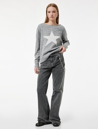 Uzun Kollu Yuvarlak Geniş Yaka Yıldız Desenli Triko Kazak