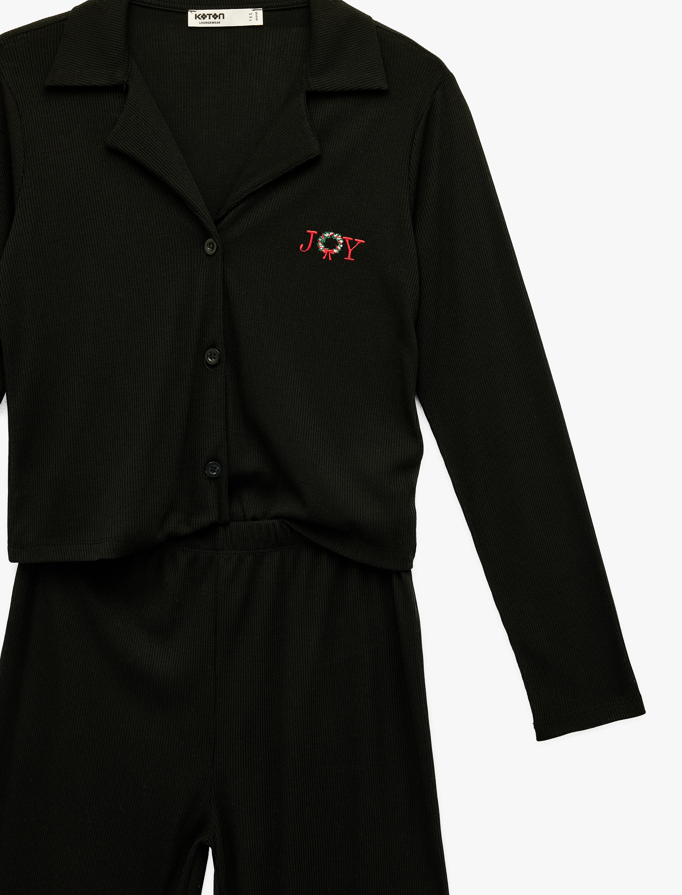   Uzun Kollu Viskon Karışımlı Örme Nakışlı Yılbaşı Pijama Takımı