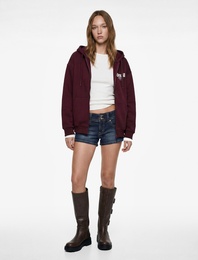 Şardonlu Uzun Kollu Cepli Fermuarlı Arkası Baskılı Kapüşonlu Sweatshirt