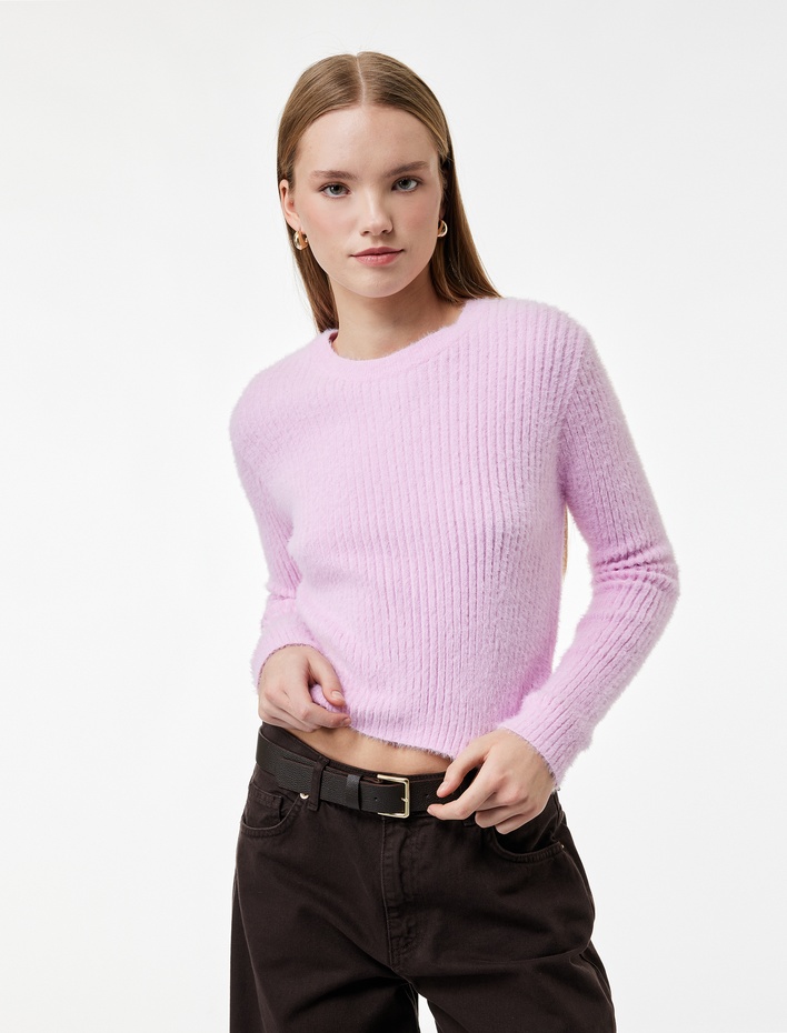  Uzun Kollu Bisiklet Yaka Slim Fit Dokulu Triko Crop Kazak