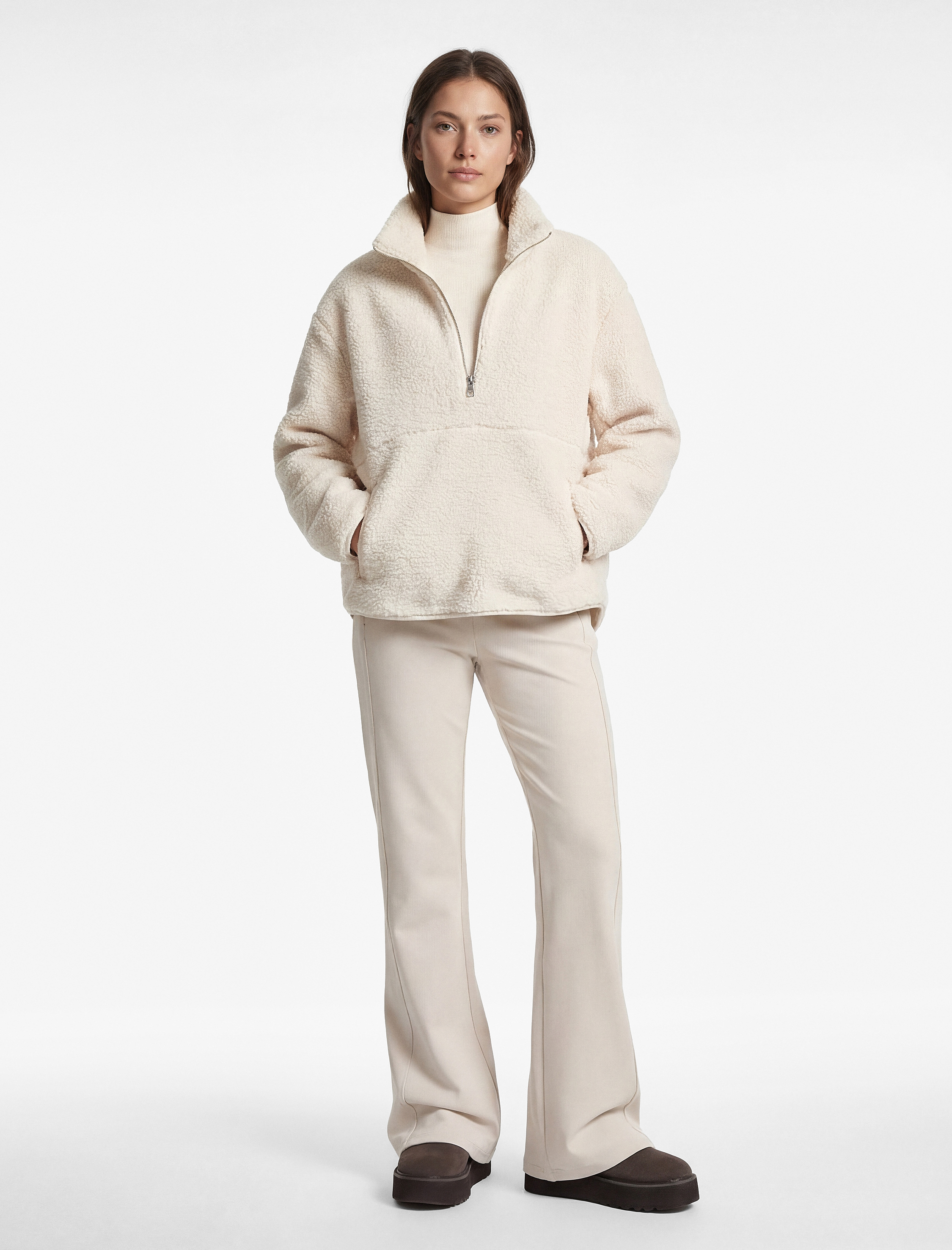   Uzun Kollu Cepli Yarım Fermuarlı Spor Peluş Sweatshirt