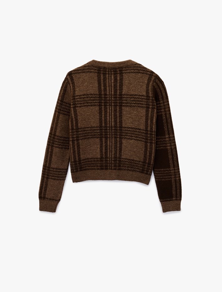  Düğmeli Uzun Kollu Bisiklet Yaka Kareli Triko Hırka