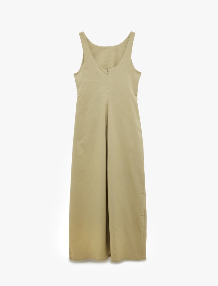  Slim Fit Kolsuz Yuvarlak Yaka Yırtmaçlı Askılı Midi Boy Elbise