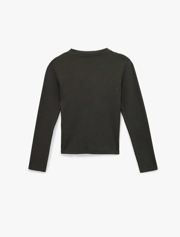  Dik Yaka Slim Fit Uzun Kollu Tişört