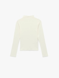 Dik Yaka Slim Fit Uzun Kollu Tişört