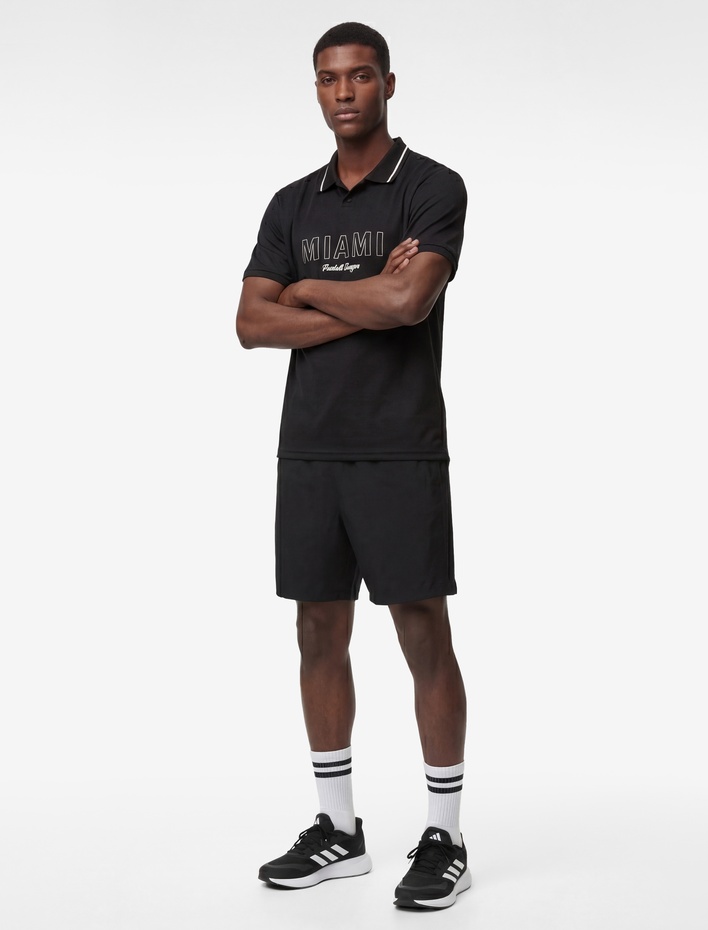  Rahat Kalıp Kısa Kollu Şerit Detaylı Polo Yaka Baskılı Spor Tişört