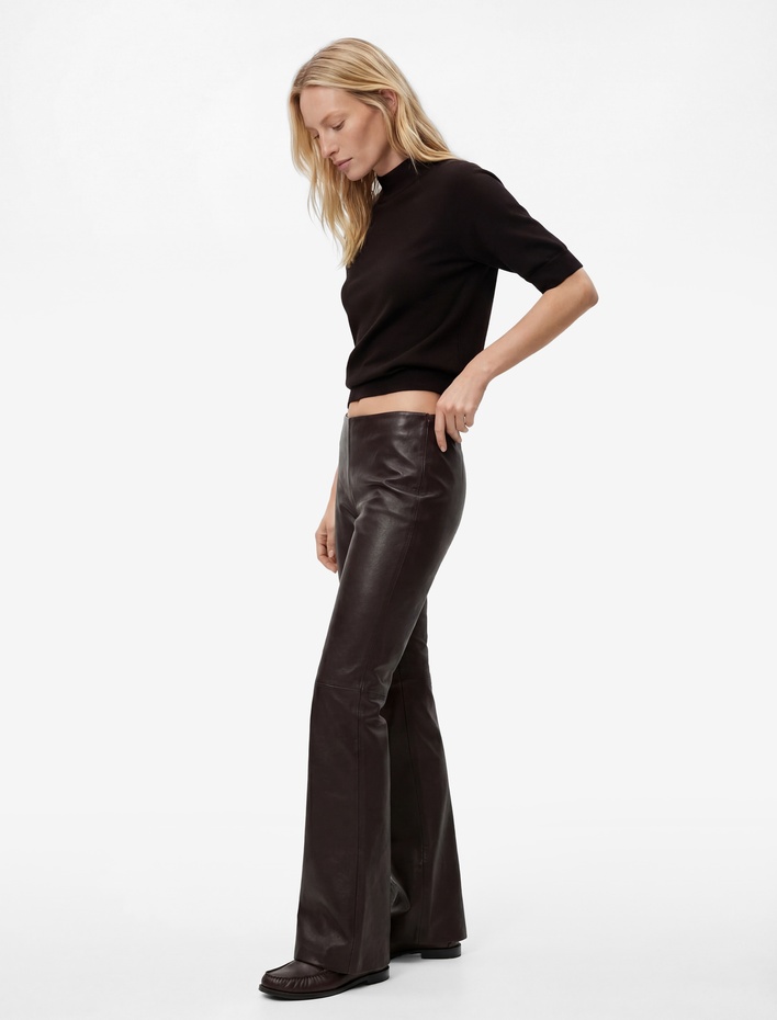  Kısa Kollu Hafif Dik Yaka Triko Kazak