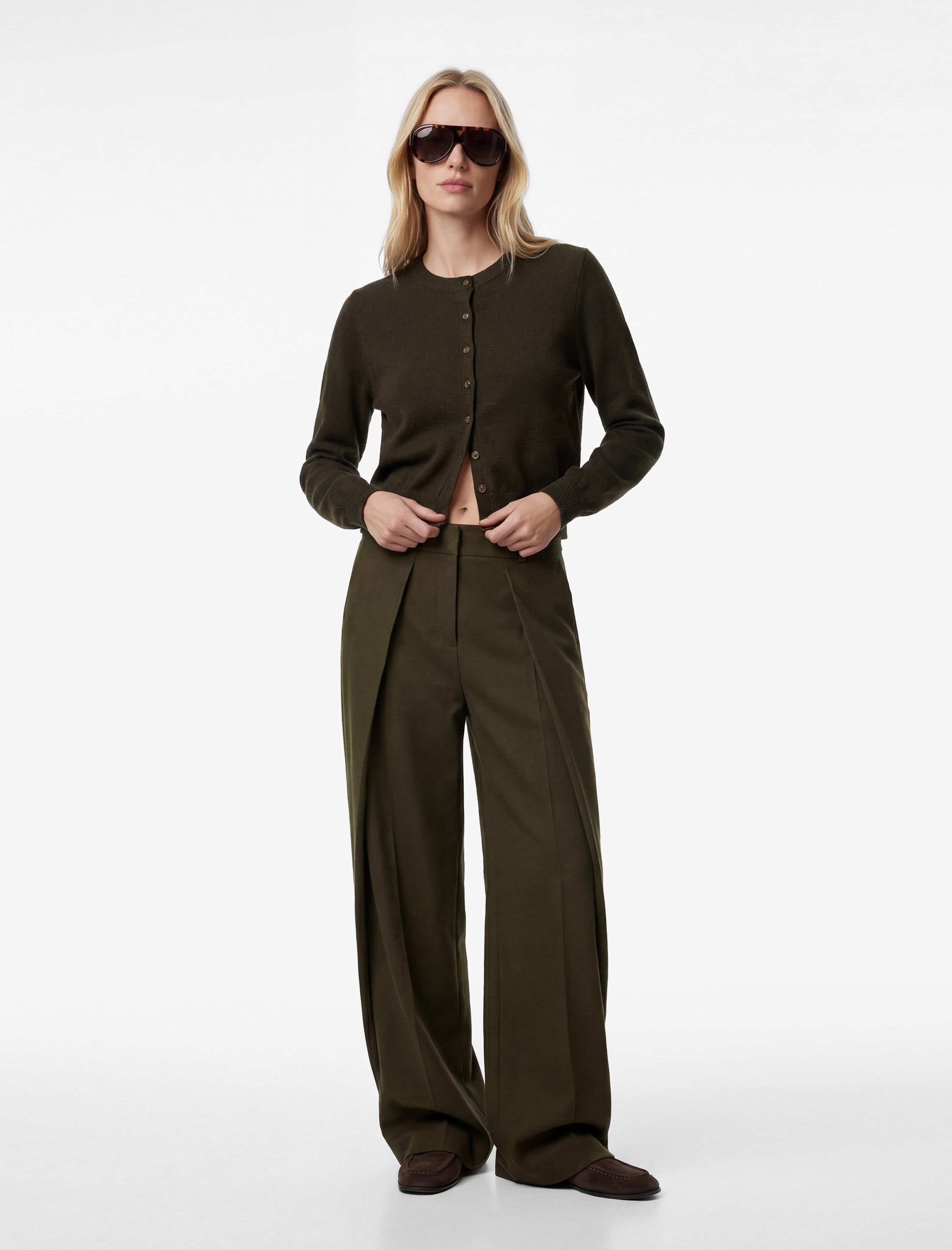   Koyun Yünü Karışımlı Uzun Kollu Düğmeli Bisiklet Yaka Triko Hırka