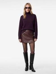 Yırtmaç Detaylı A Kesim Mini Suni Deri Şort Etek