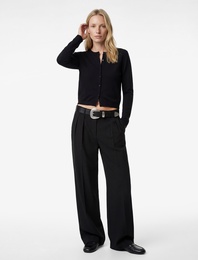 Uzun Kollu Düğmeli Bisiklet Yaka Triko Hırka