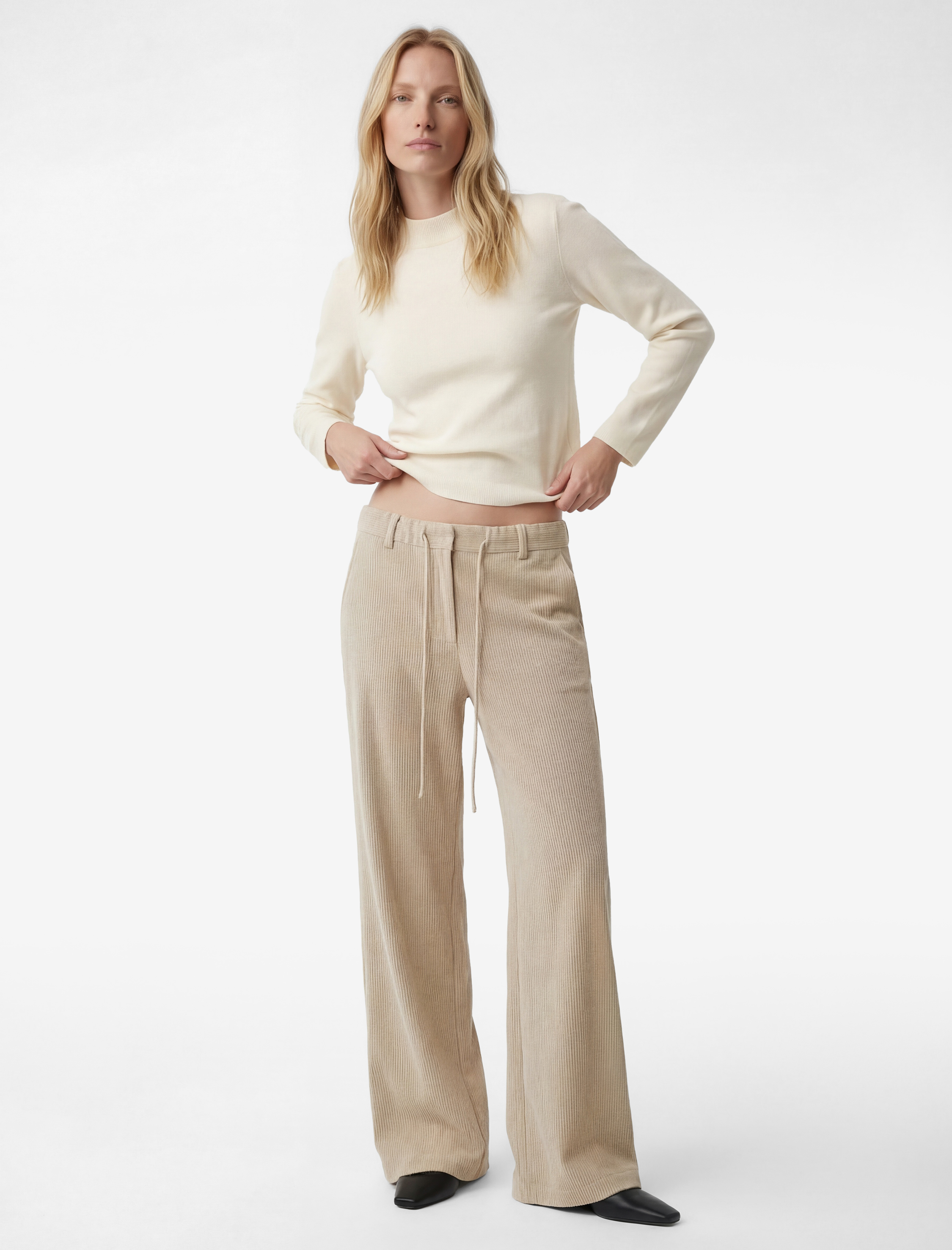   Regular Fit Uzun Kollu Hafif Dik Yaka Triko Kazak