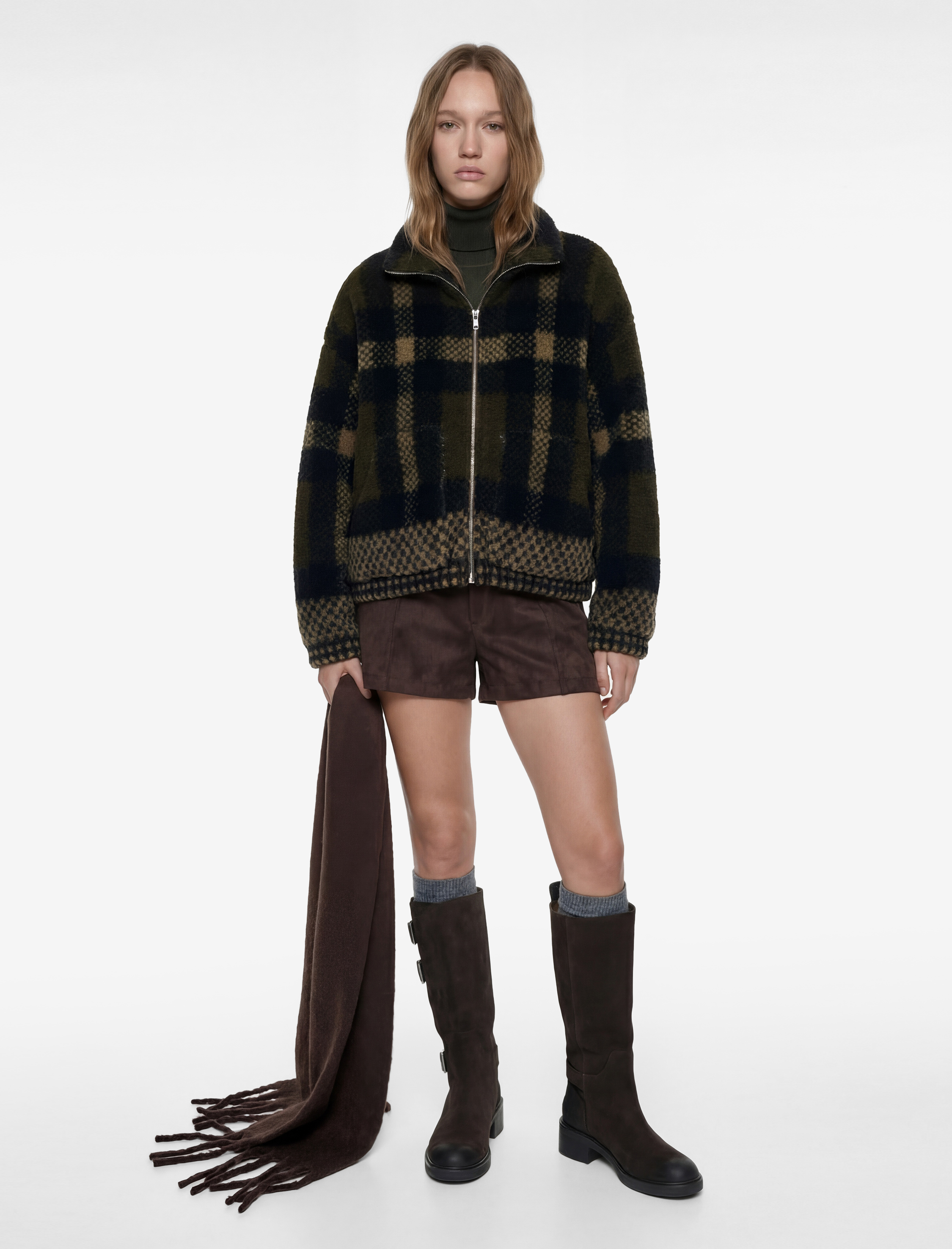   Dik Yaka Fermuarlı Ekoseli Hırka