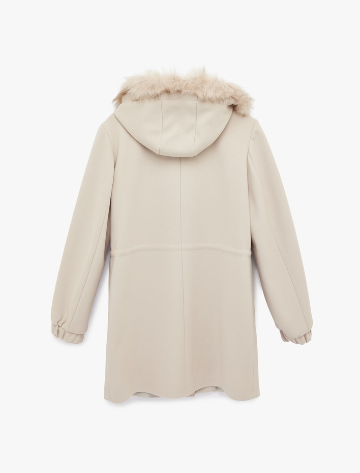  Uzun Kollu Cepli Bağlama Detaylı Suni Kürk Kapüşon Detaylı Kaşe Kaban
