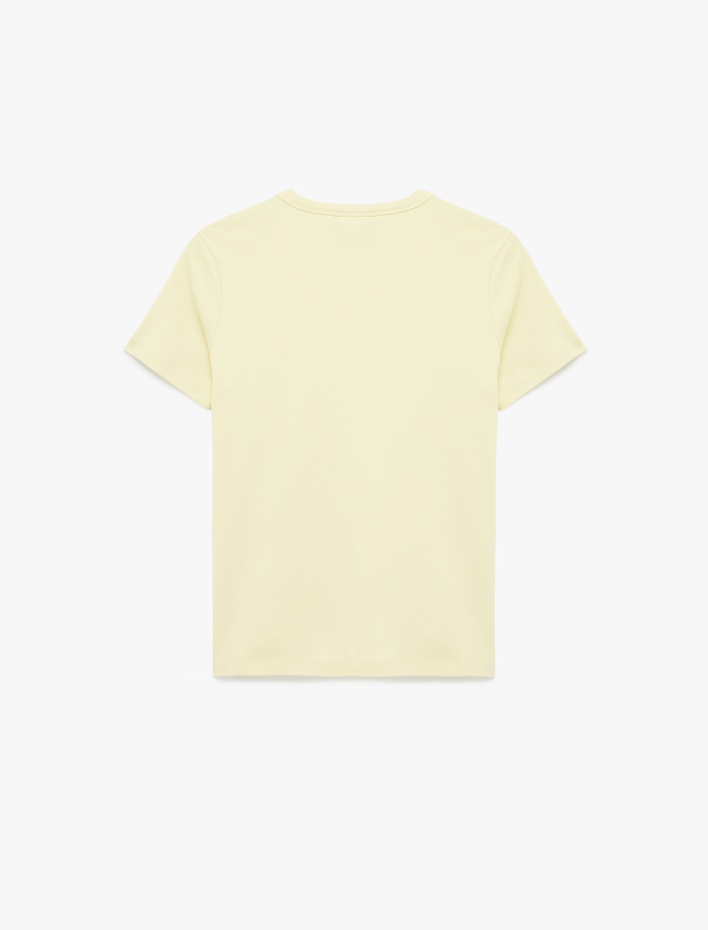  Slim Fit Pamuklu Kısa Kollu Bisiklet Yaka Basic Tişört