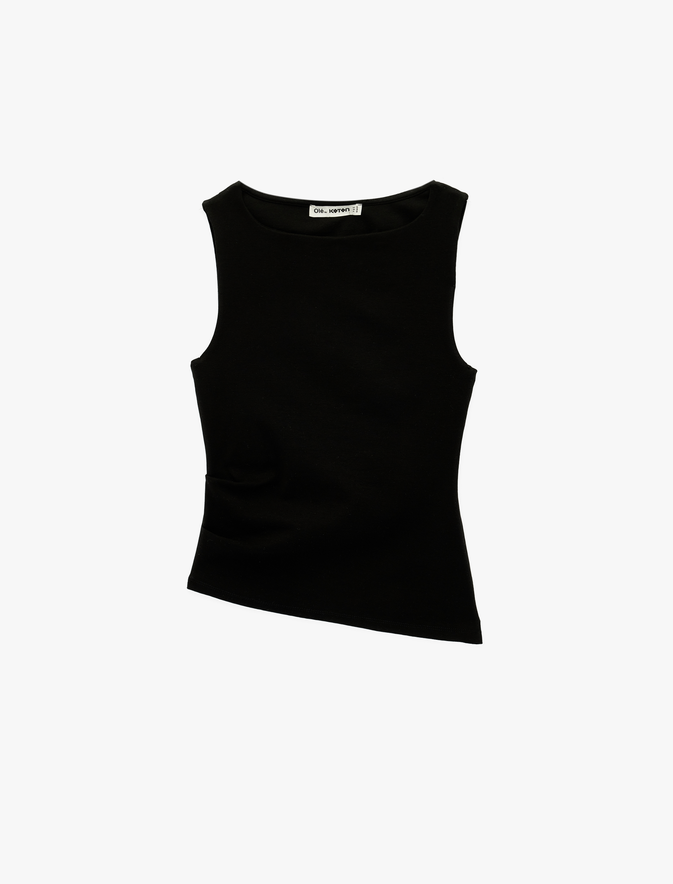   Slim Fit Asimetrik Kesim Kolsuz Kayık Yaka Bluz