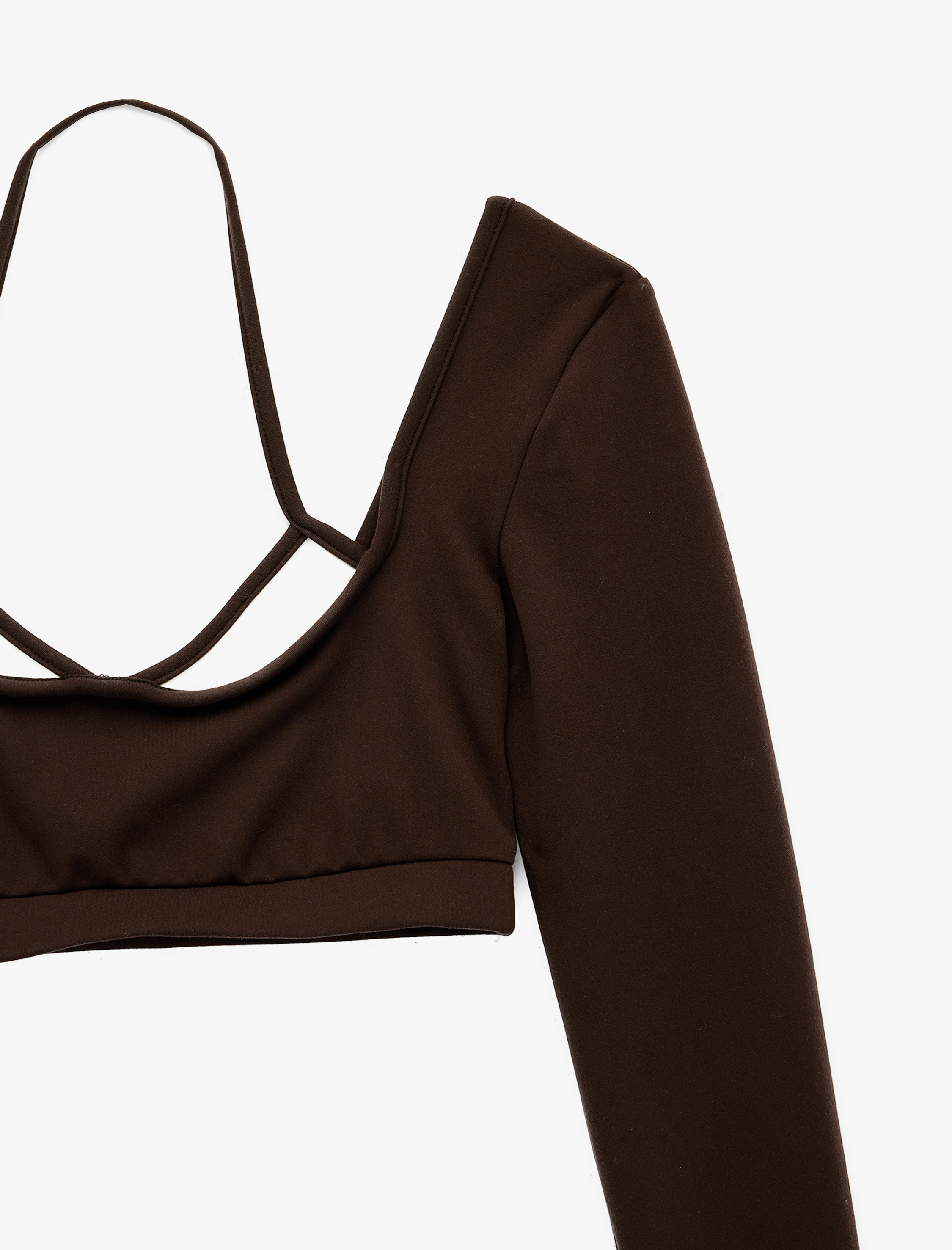   Uzun Kollu Kayık Yaka Askı Detaylı Spor Crop Tişört