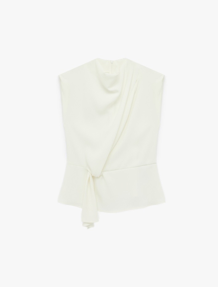  Dik Yaka Drapeli Bağlama Detaylı Kolsuz Bluz