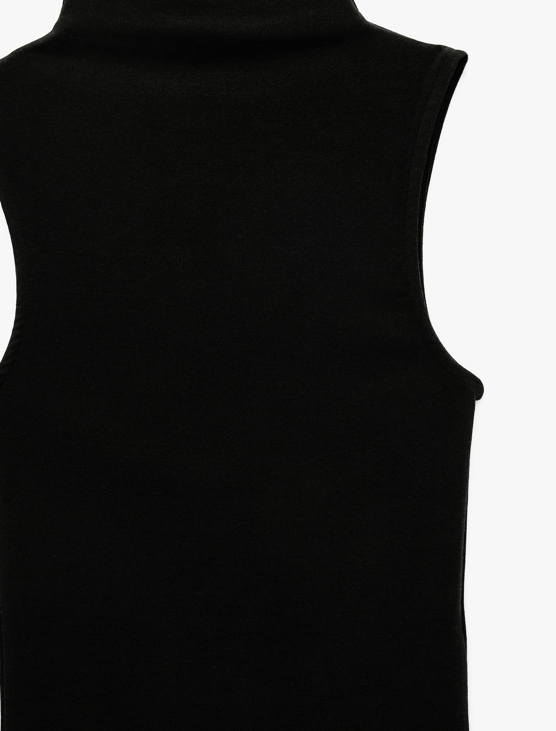   Modal Karışımlı Slim Fit Kolsuz Dik Yaka Bluz