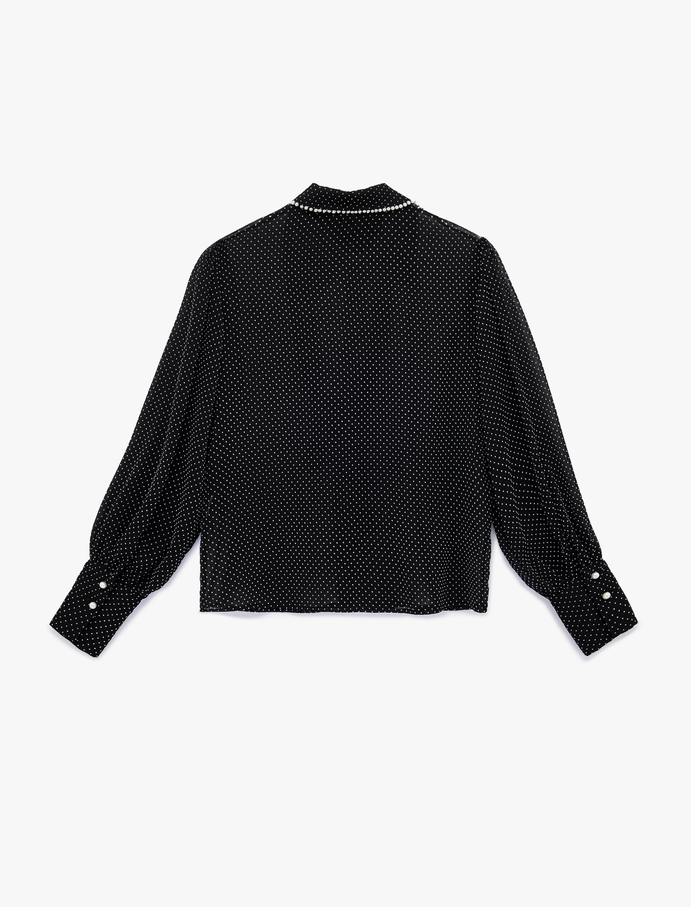   Uzun Kollu Boncuk Detaylı Fular Yaka Puantiye Desenli Şifon Gömlek