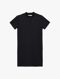 Hafif Dik Yaka Kısa Kollu Slim Fit Mini Elbise