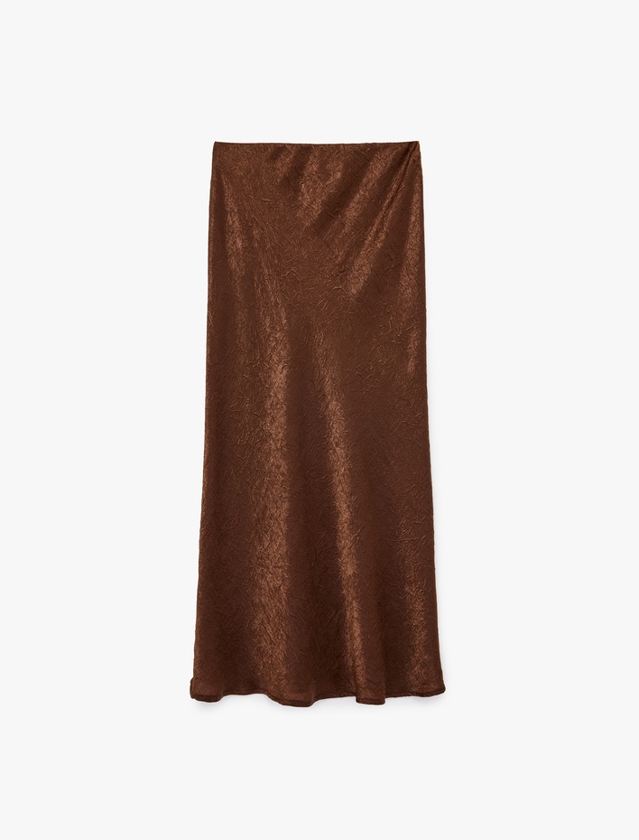  Balık Kesim Slim Fit Midi Boy Dokulu Saten Etek