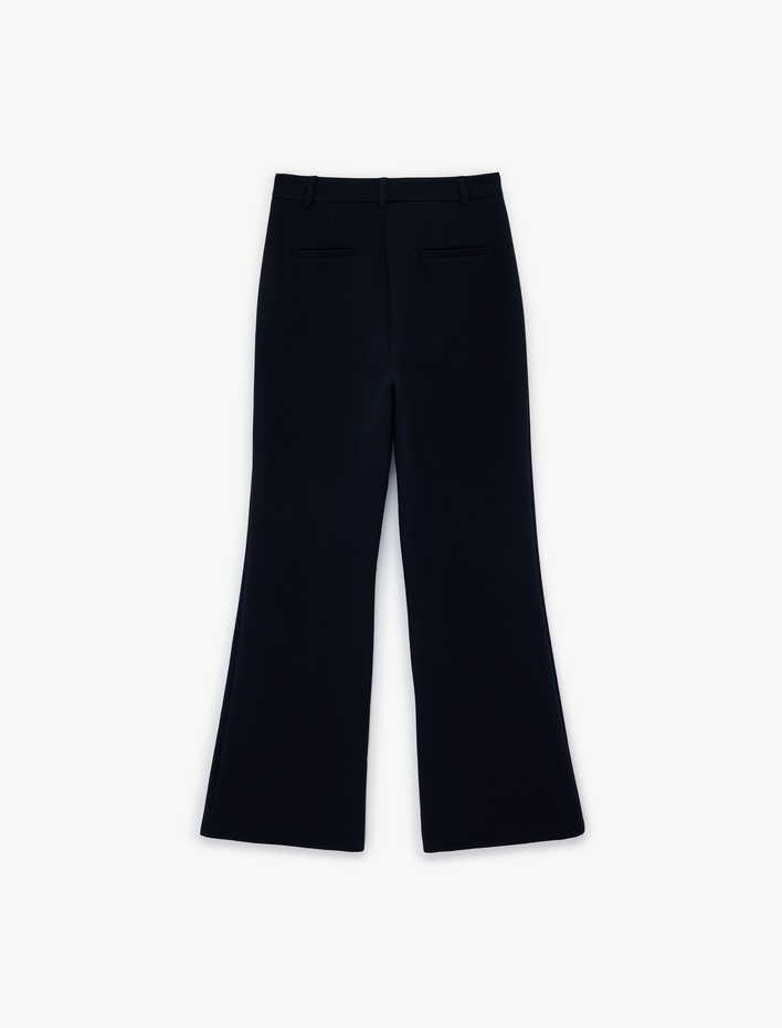  Aplike Cep Detaylı Yüksek Bel Geniş Paça Pantolon