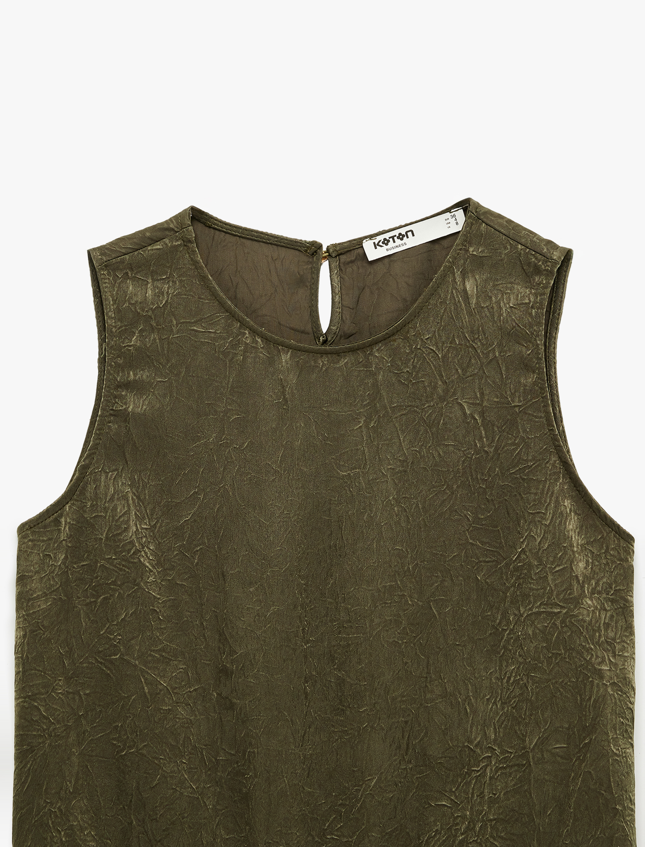   Beli Bağcıklı Kolsuz Yuvarlak Yaka Dokulu Saten Bluz