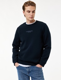 Regular Fit Basic Şardonlu Bisiklet Yaka Baskılı Sweatshirt