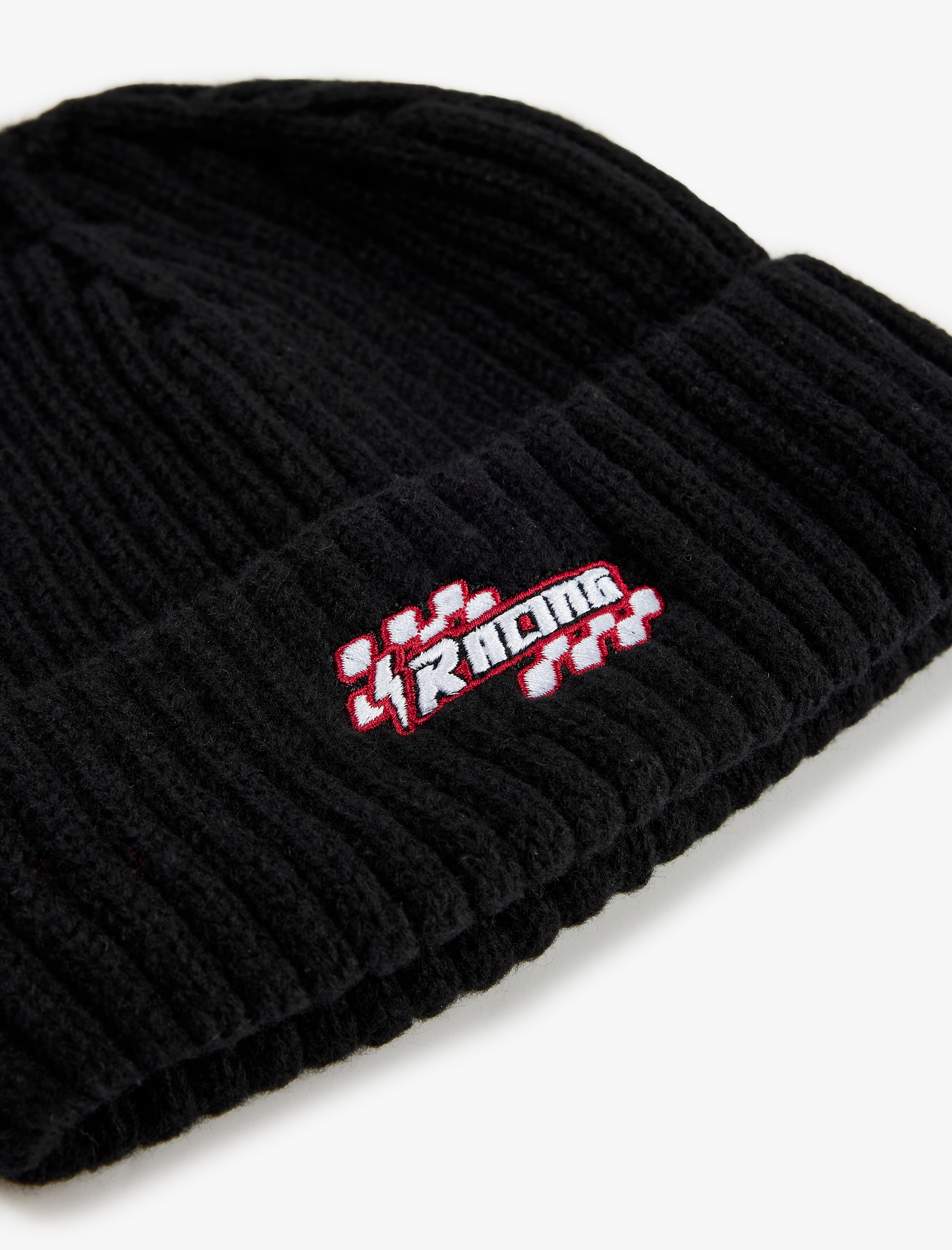  Erkek İşlemeli Bere